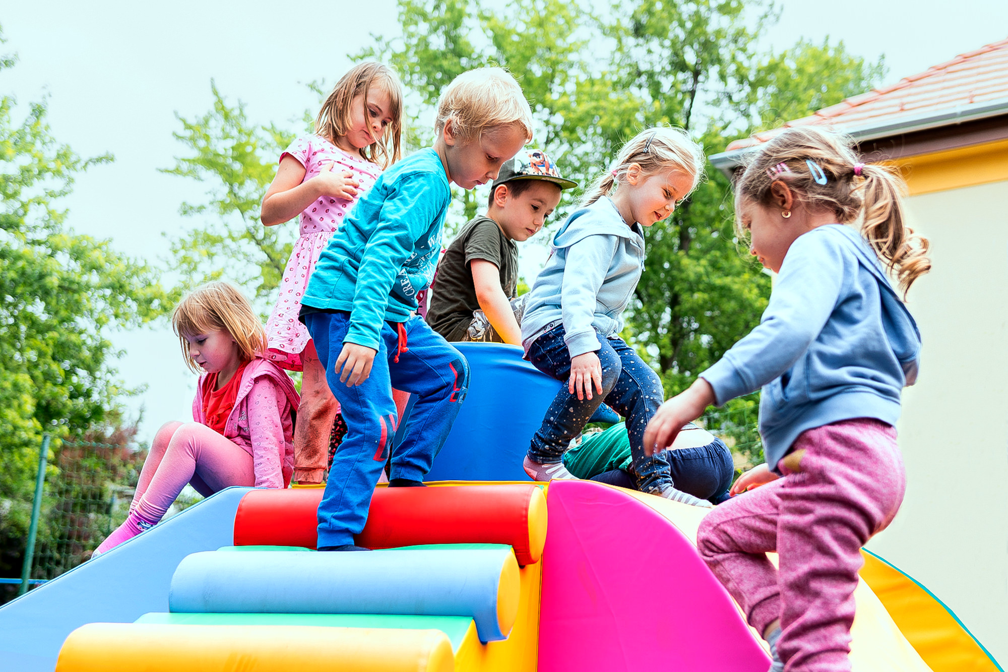 With the help of a donation from AviAlliance, playground equipment for a Budapest kindergarten was purchased.