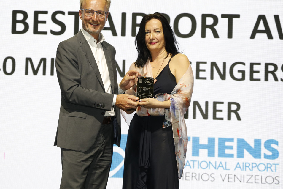 Athens International Airport wins Best Airport Award 
